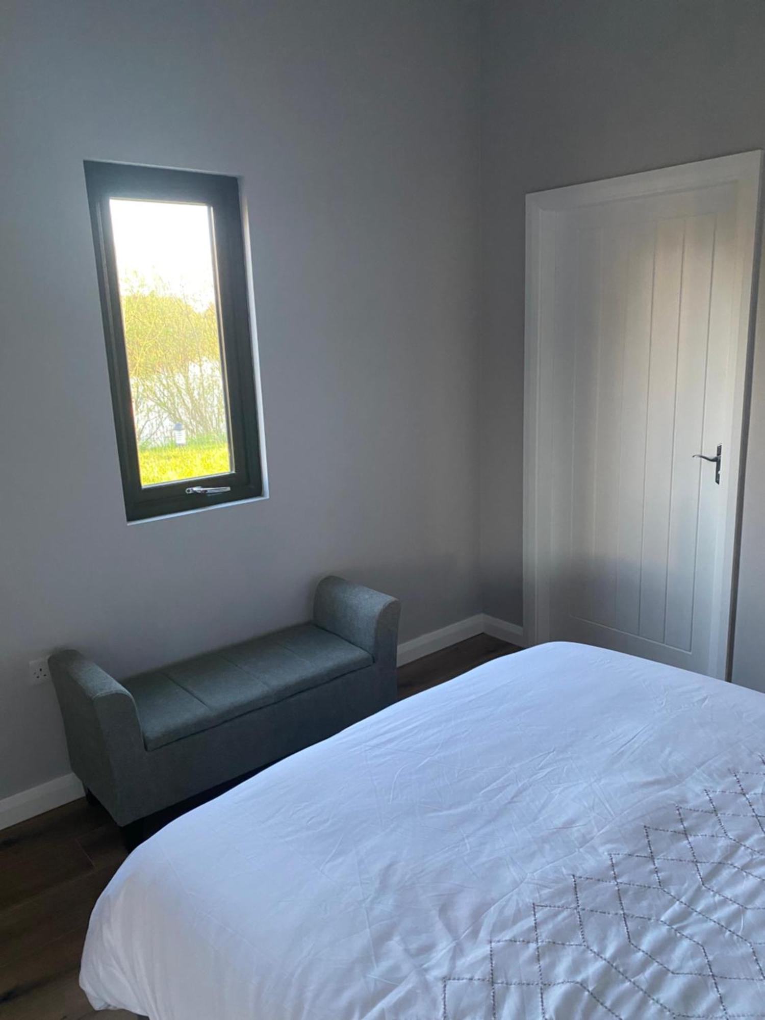 Killyfole Lakeside Lodges Corranny エクステリア 写真