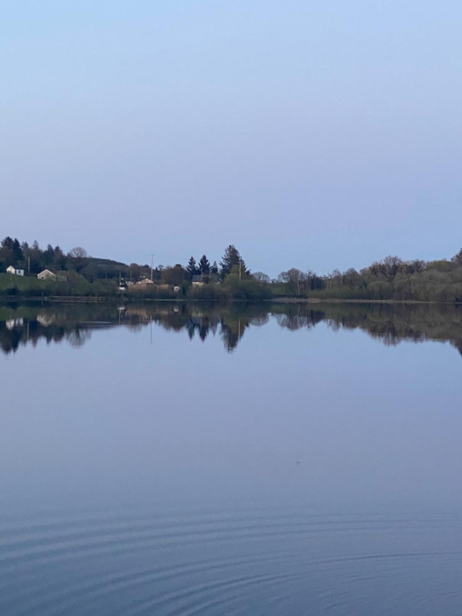 Killyfole Lakeside Lodges Corranny エクステリア 写真