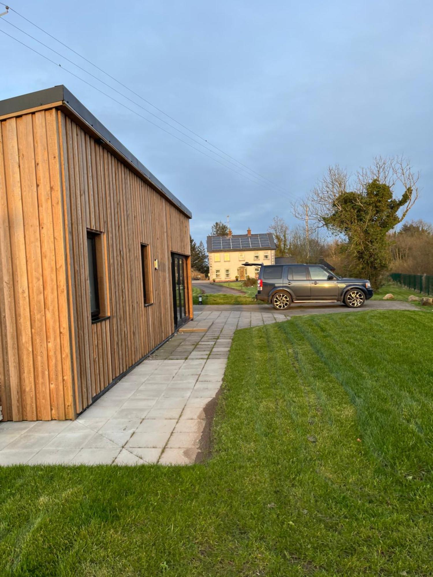 Killyfole Lakeside Lodges Corranny エクステリア 写真